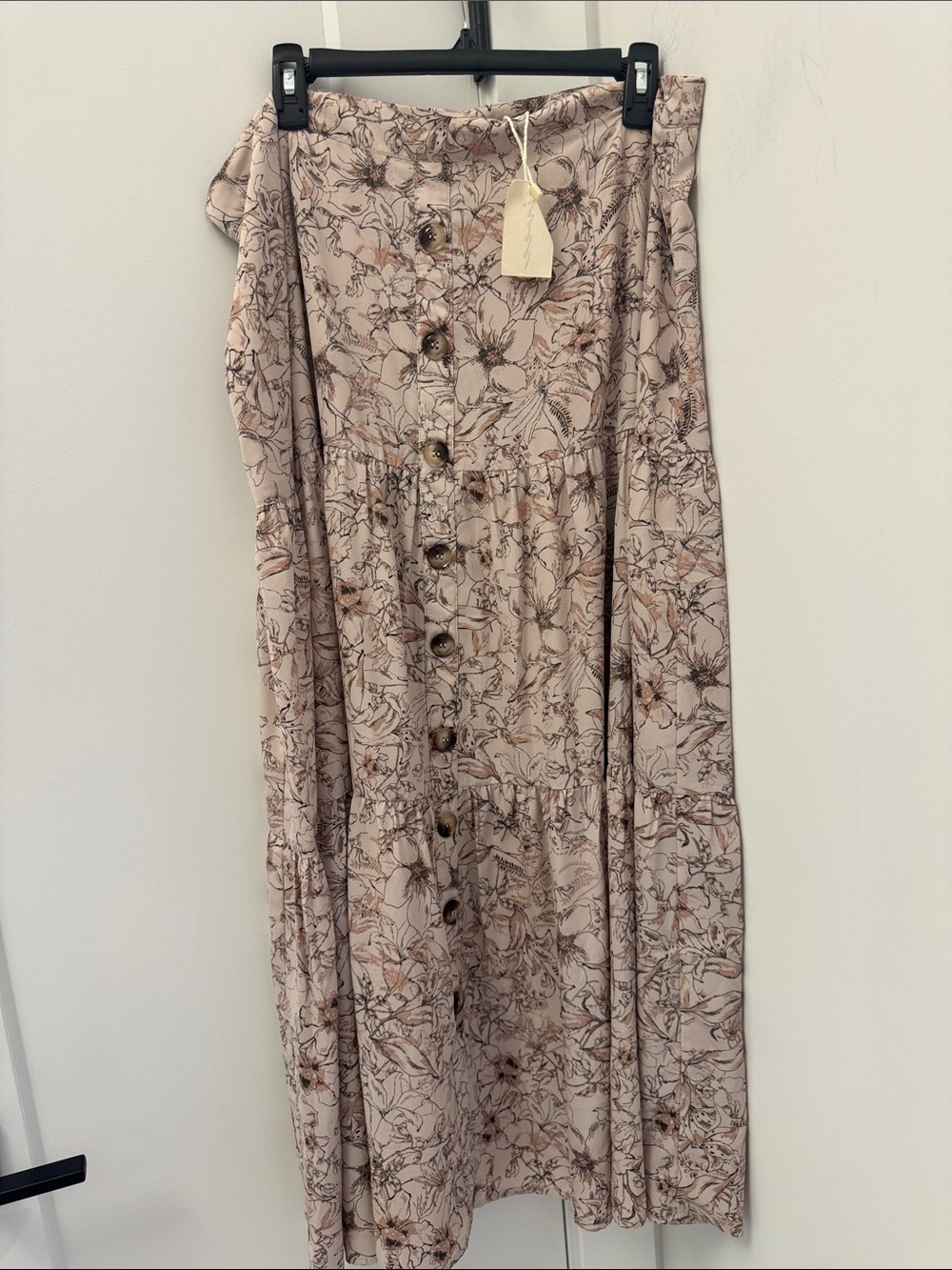 Elegant Floral A-Line Skirt in Cream